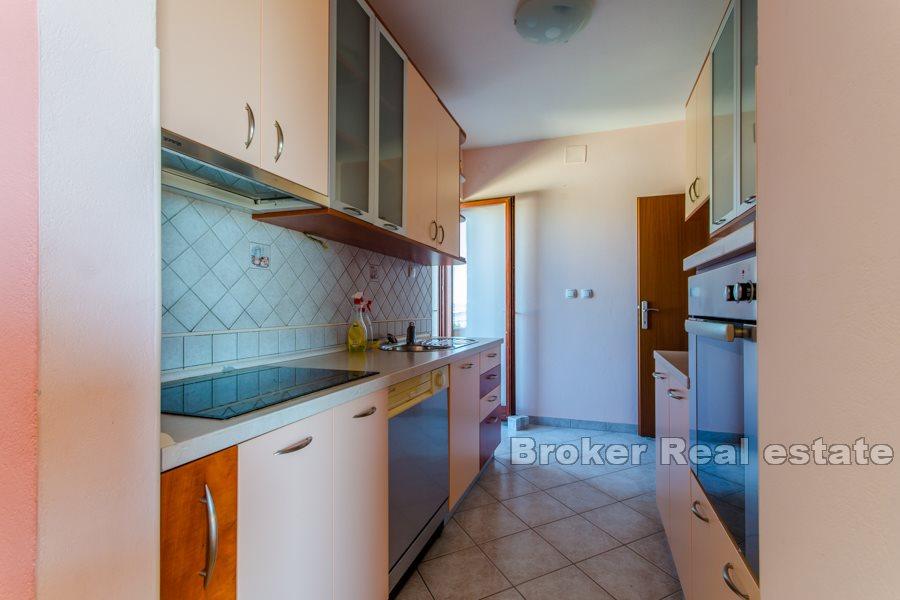 Split, Meje, three bedrooms apartment with sea view