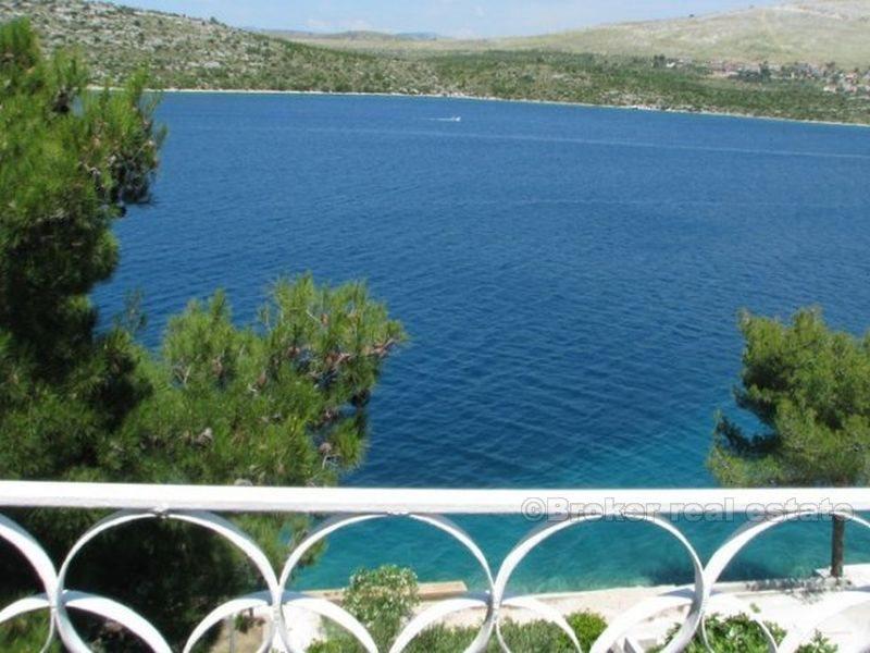 v blízkosti Primoštenu, dům