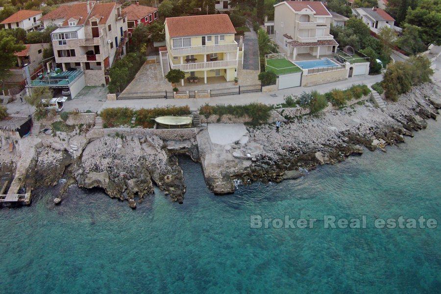 Insel Ciovo, Haus