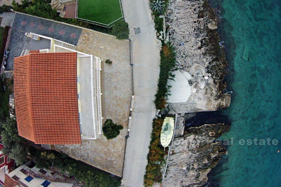 Insel Ciovo, Haus