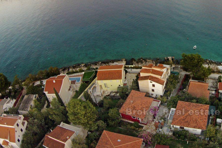 Insel Ciovo, Haus