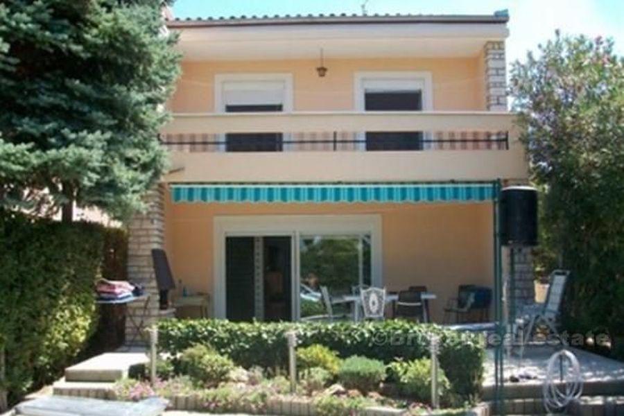 Pirovac. Holiday house