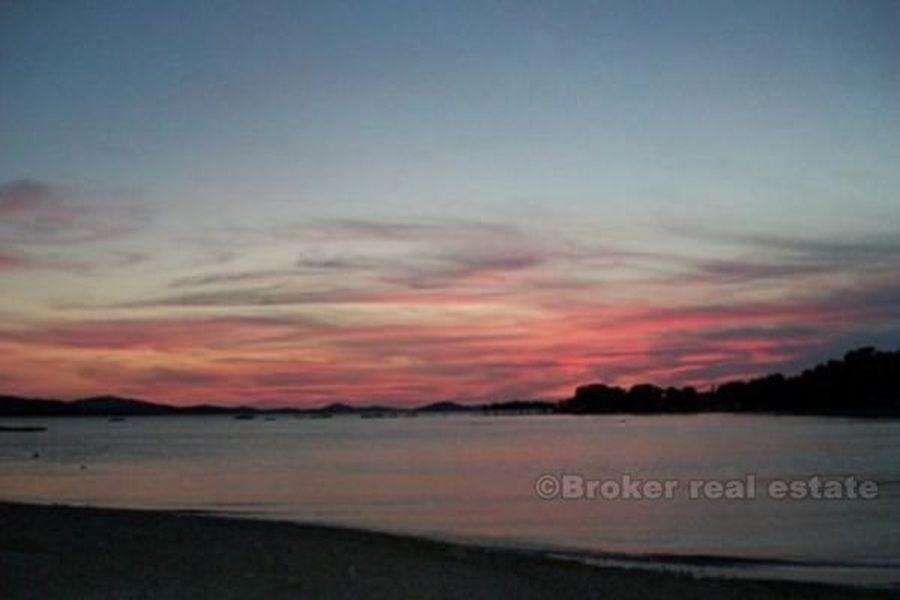 Pirovac. Holiday house