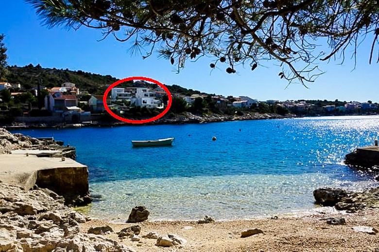 zone Rogoznica. Belle villa, en construction