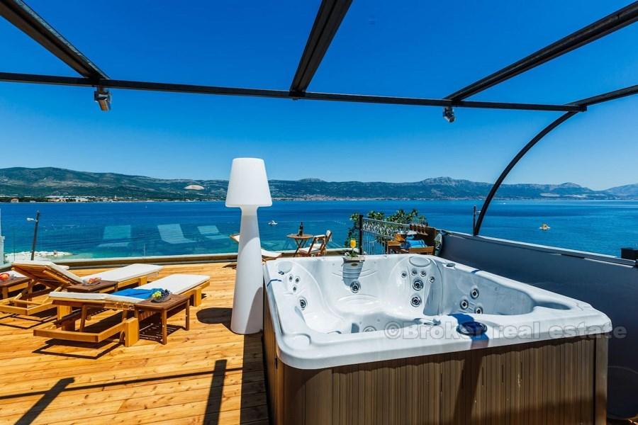 Øya Ciovo, utmerket villa 10 meter fra stranden