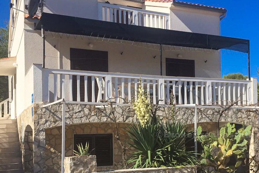 Island of Vis, house with 4 apartments