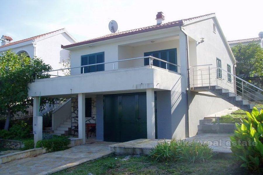 wyspa Ciovo. Nowo wybudowany dom