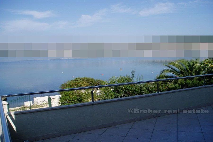 wyspa Ciovo. Nowo wybudowany dom