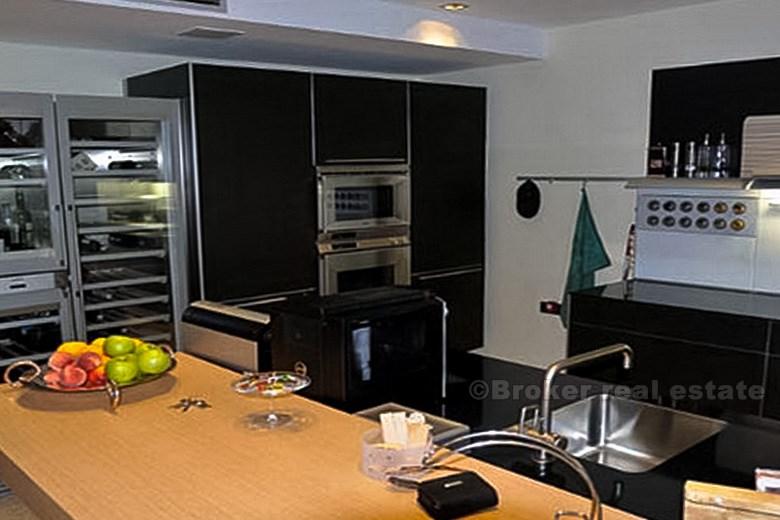 wyspa Ciovo. fantastyczna willa