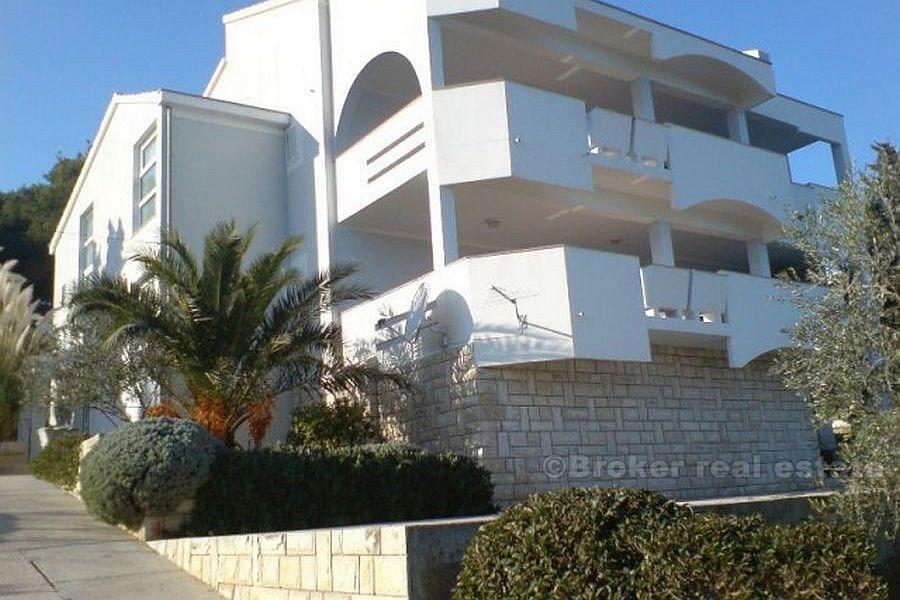 Wyspa Ugljan. Duża willa