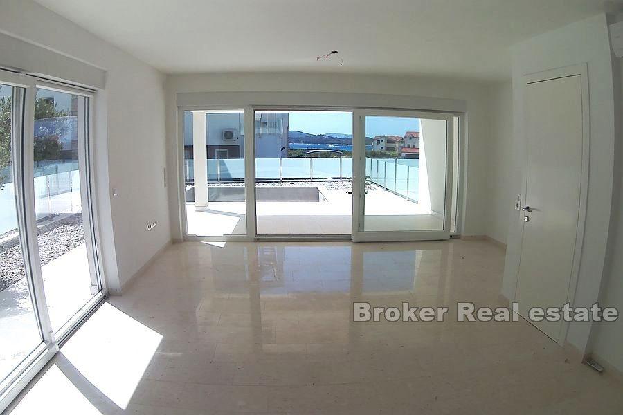 Sibenik - Dwupoziomowy apartament z widokiem na morze