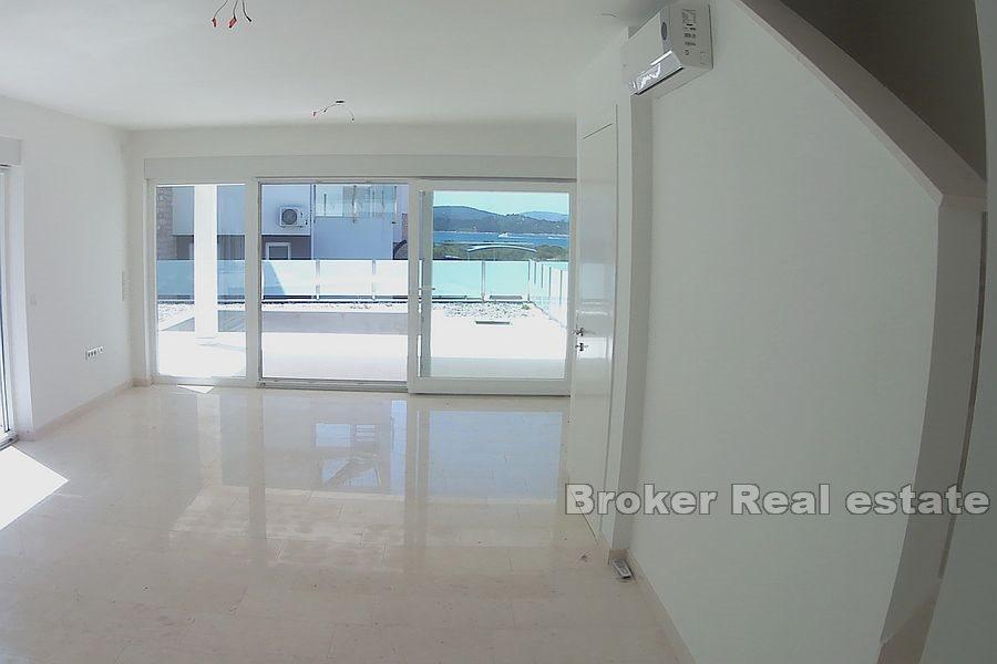 Sibenik - Dwupoziomowy apartament z widokiem na morze