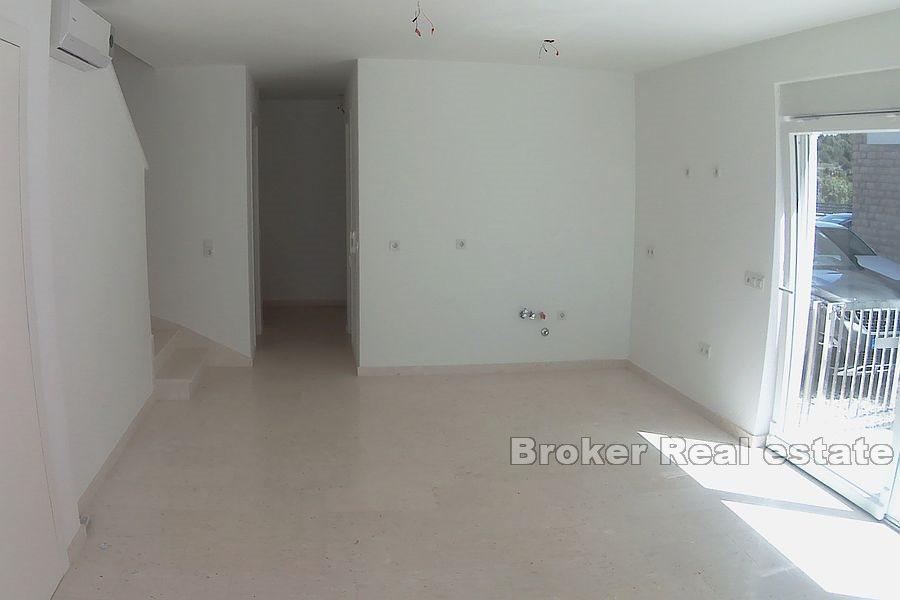 Sibenik - Dwupoziomowy apartament z widokiem na morze