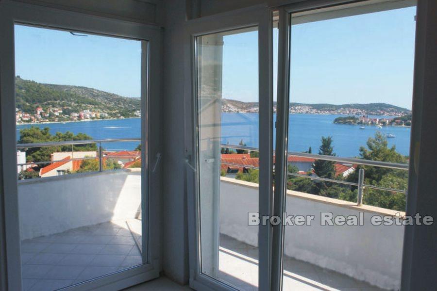 Rogoznica - House with open sea view