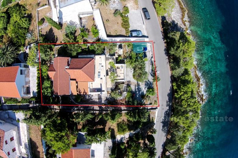 otok Brač. Atraktivna kamena vila