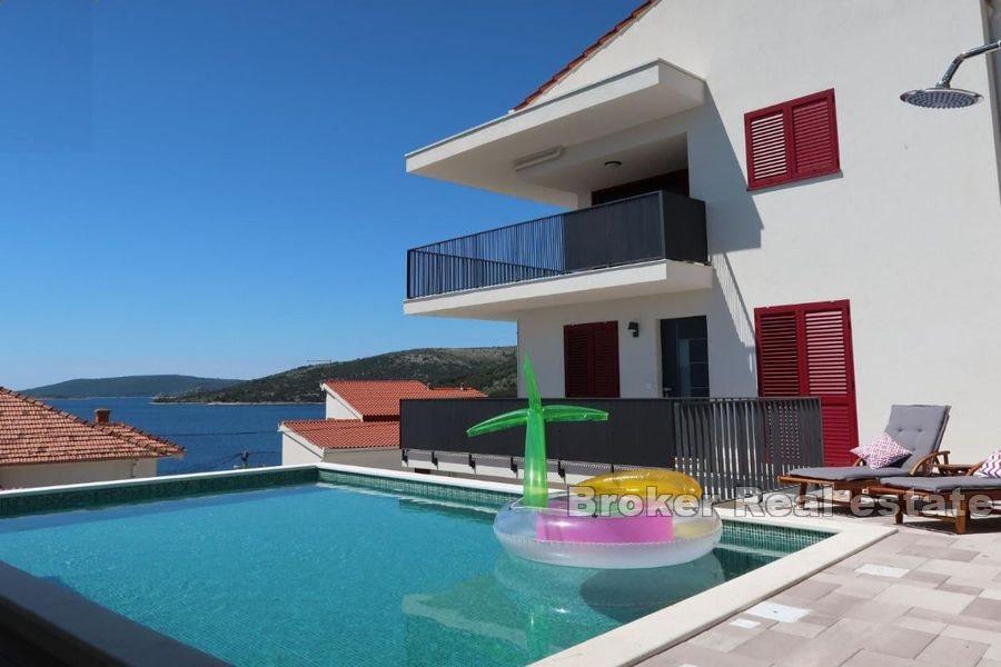 Trogir - Dům v blízkosti moře