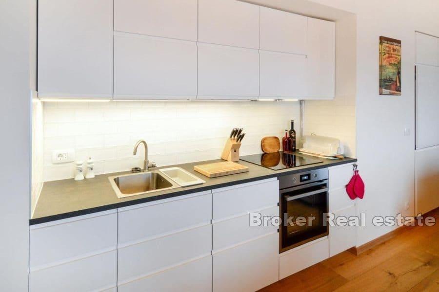 Trogir - Dům v blízkosti moře