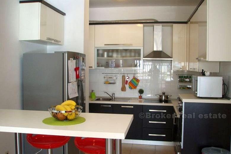 Split, appartement luxueusement meublé par la mer