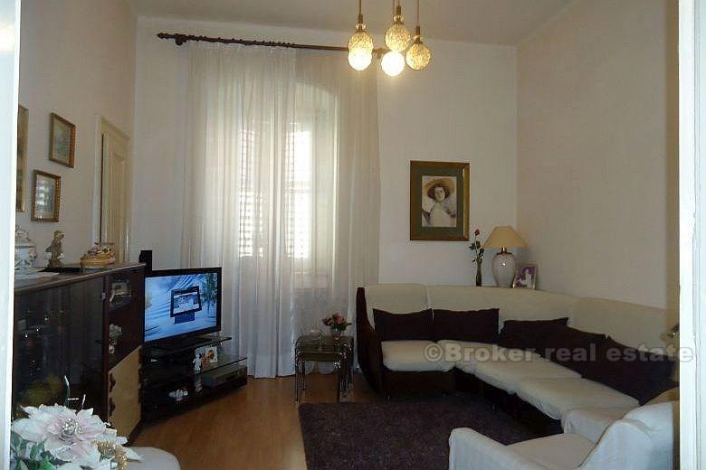 město Split, apartmán se třemi ložnicemi