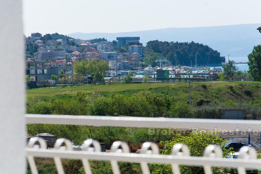 Split, Kamen, dvojdomek s garáží