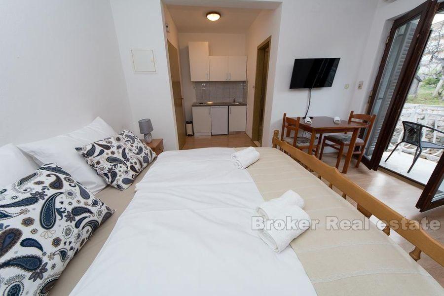 Split, Kamen, dvojdomek s garáží