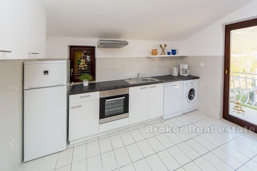 Split, Kamen, dvojdomek s garáží