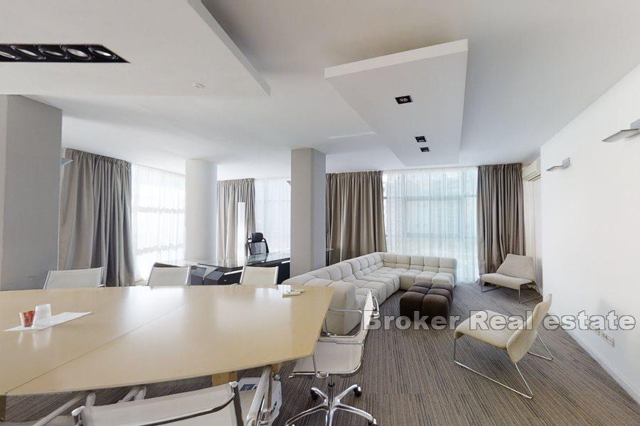 Split, kontor i ett företag byggnad