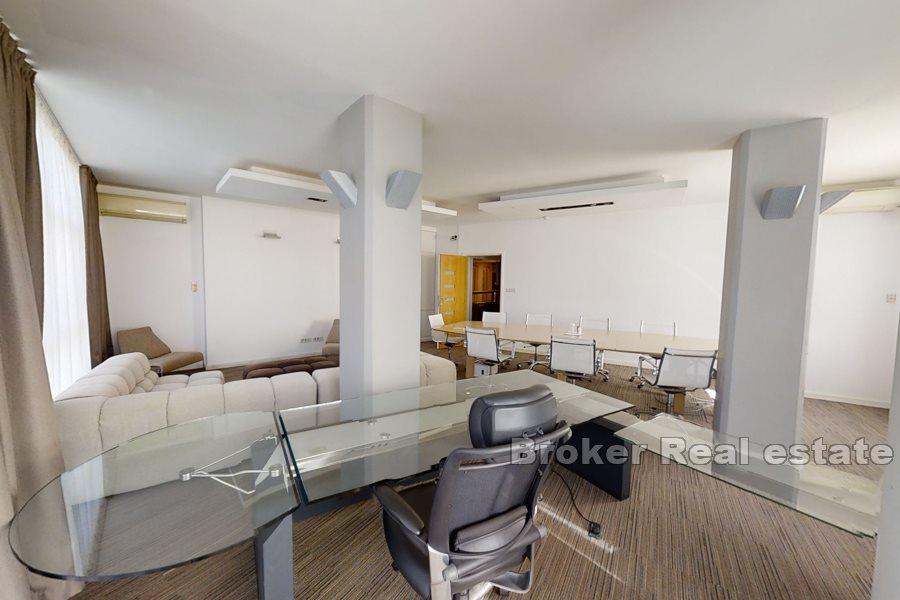 Split, kontorlokaler i et næringsbygg