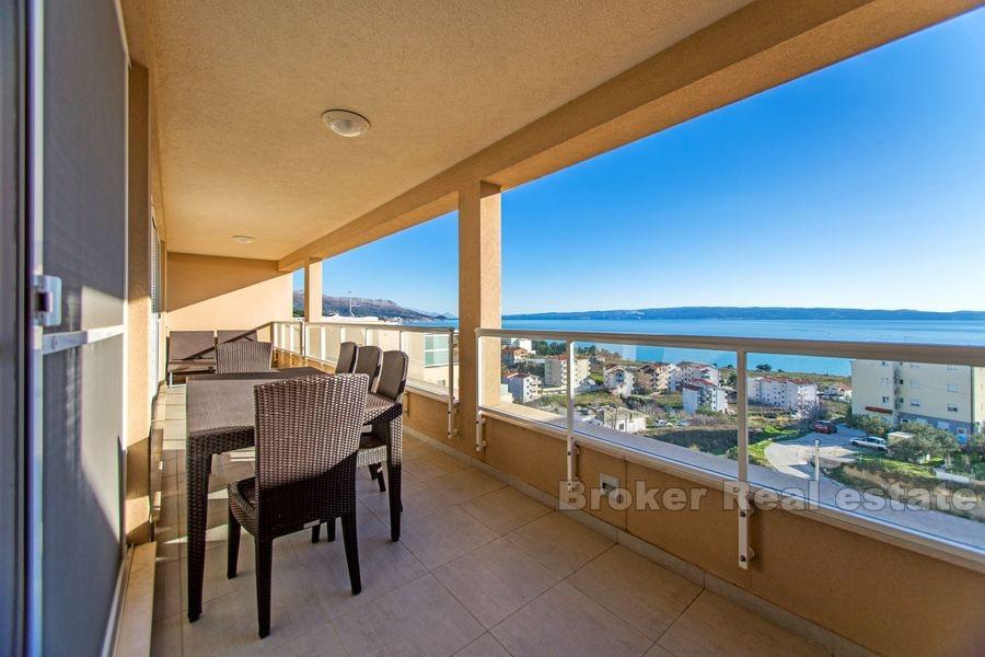 Split, Znjan, appartamento con quattro camere da letto