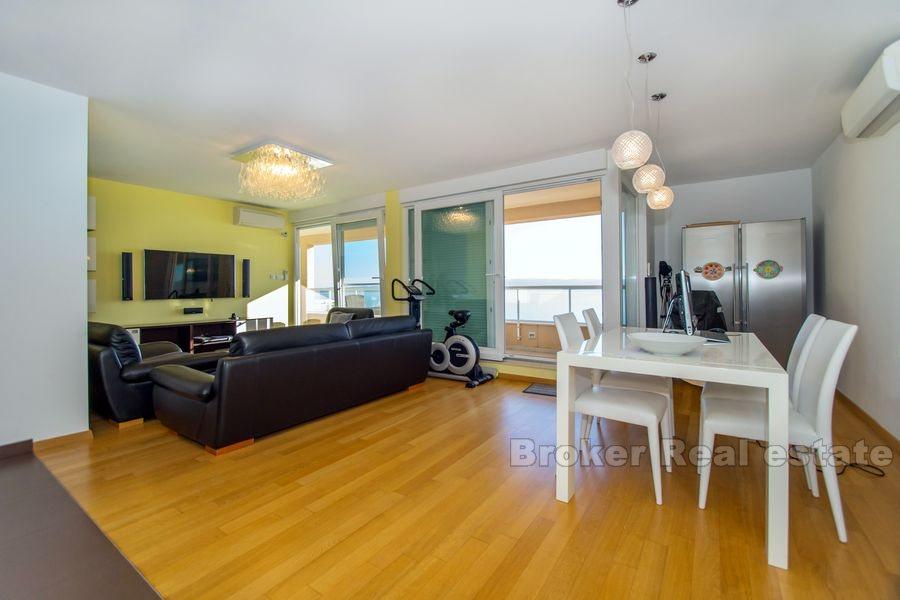 Split, Žnjan, čtyři ložnice byt