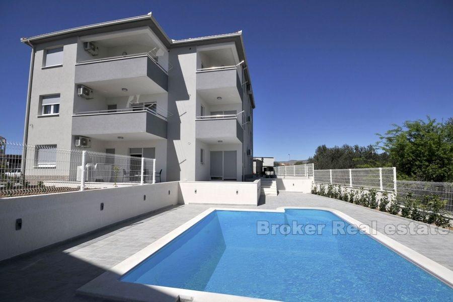 Wyspa Ciovo, nowo wybudowane apartamenty z jedną lub dwoma sypialniami