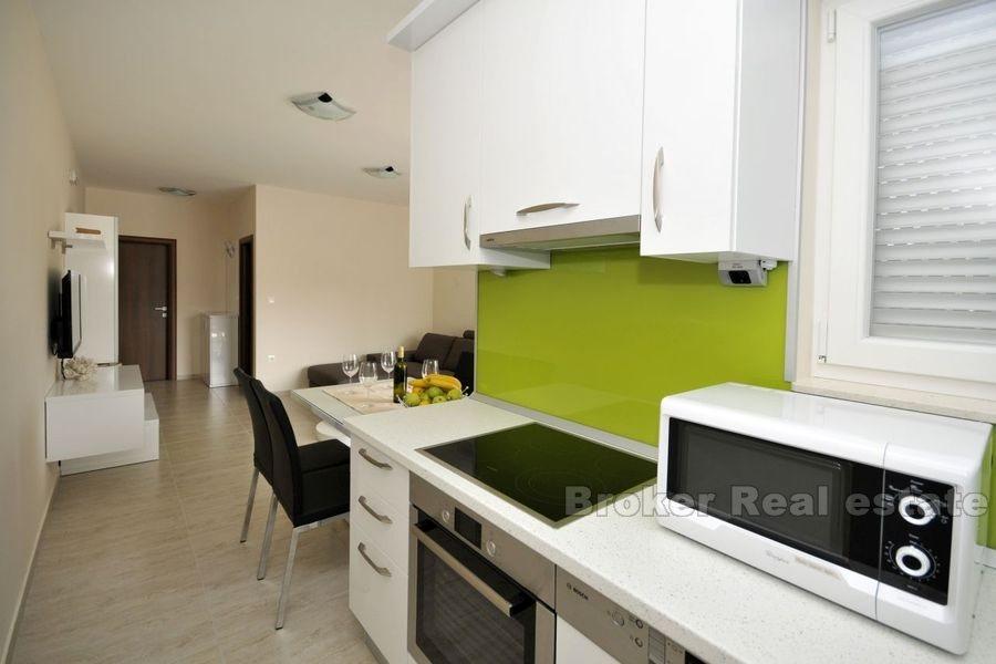 Wyspa Ciovo, nowo wybudowane apartamenty z jedną lub dwoma sypialniami