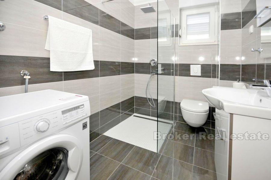 Wyspa Ciovo, nowo wybudowane apartamenty z jedną lub dwoma sypialniami