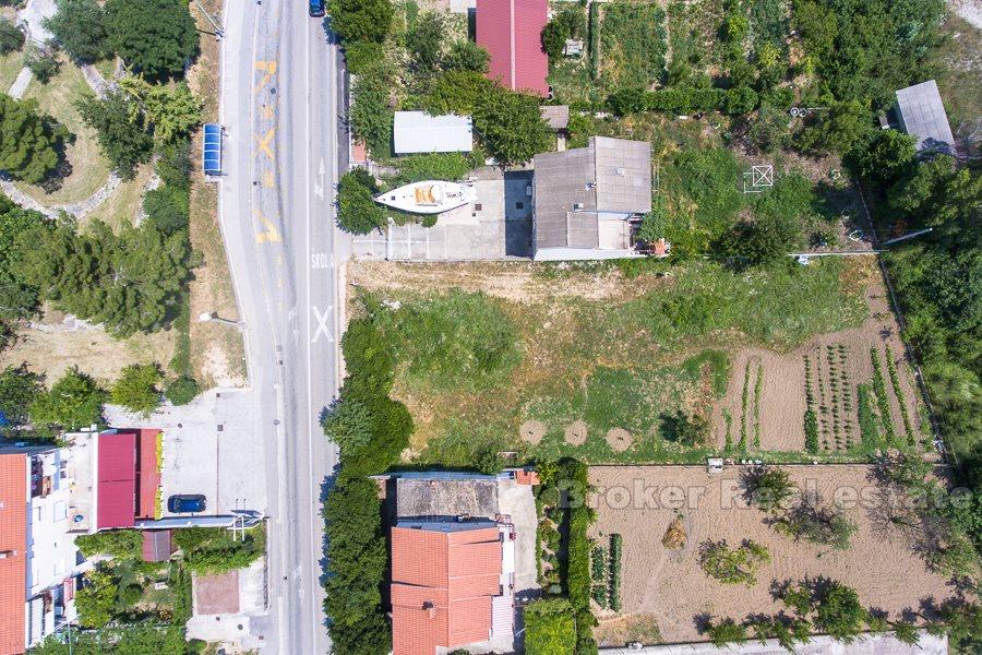 Kastela, terreno edificabile, seconda fila dal mare