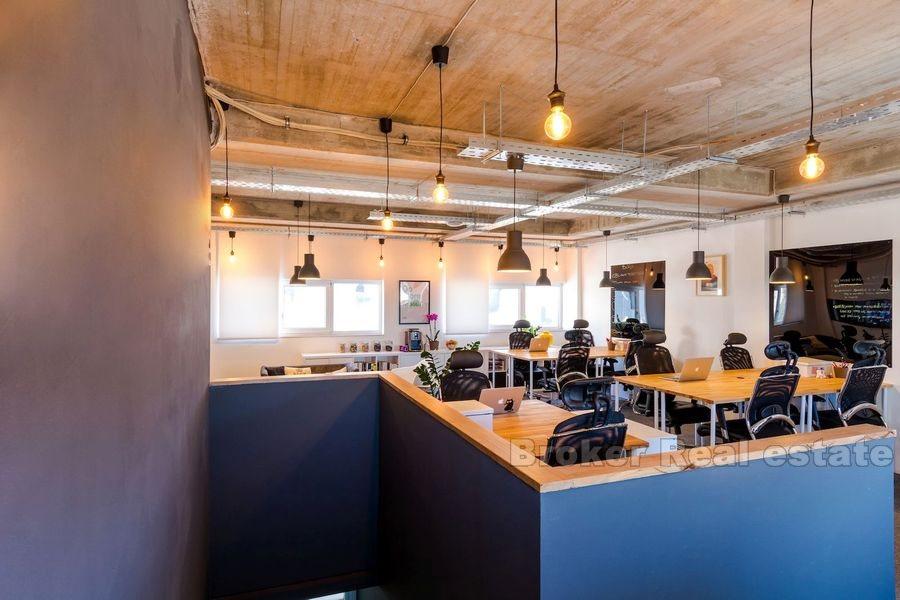 Split, bureau dans un immeuble de bureaux