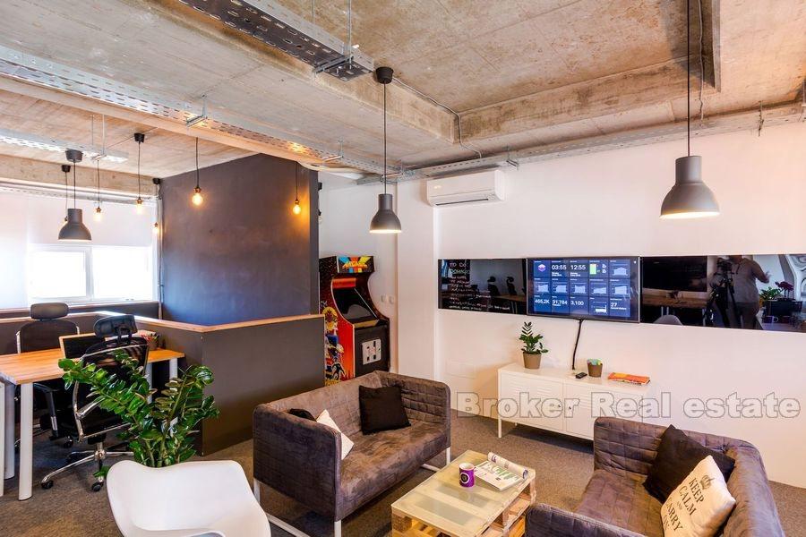 Split, bureau dans un immeuble de bureaux