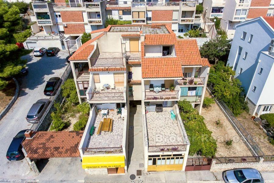 Split, Trstenik, samostatně stojící třípodlažní dům