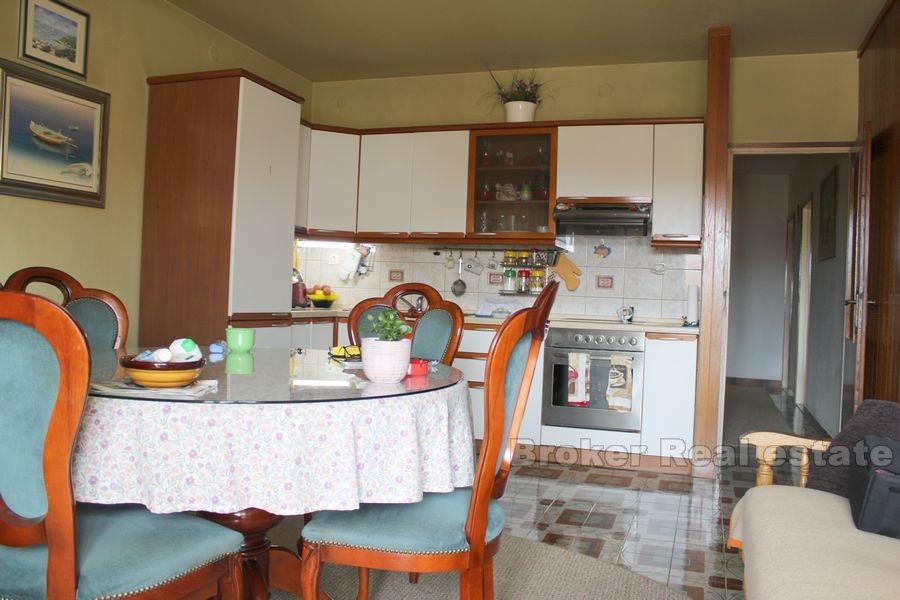 Сплит, Трстеник, отдельно стоящий трехэтажный дом