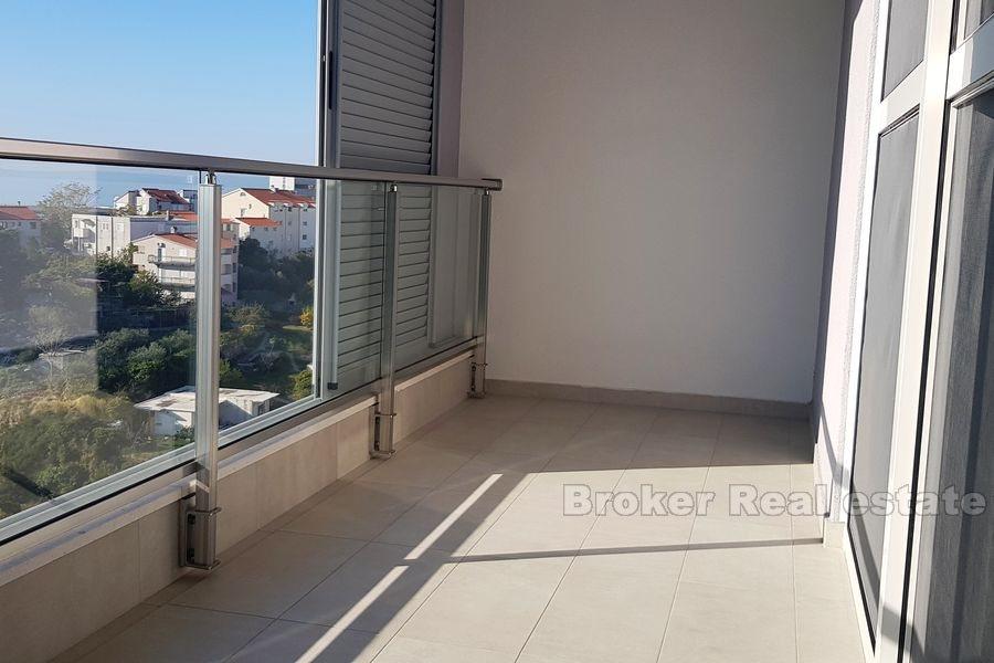 Split, Trstenik, appartement de deux chambres à louer à long terme