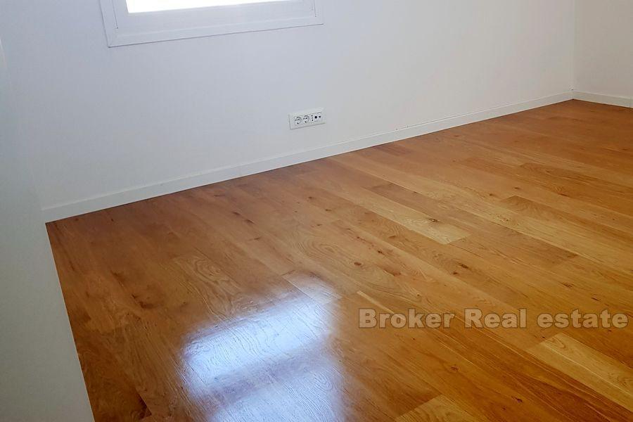 Split, Trstenik, appartement de deux chambres à louer à long terme