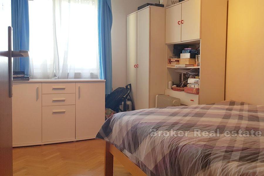 Split, Sucidar, appartement deux chambres à coucher, orientation sud