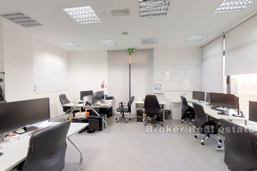 Split, Mejasi, modern office space near shopping center