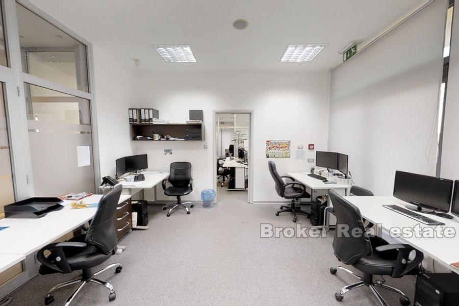 Split, Mejasi, modern office space near shopping center