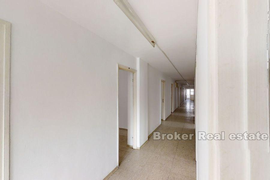 Split, budynek biurowy do adaptacji