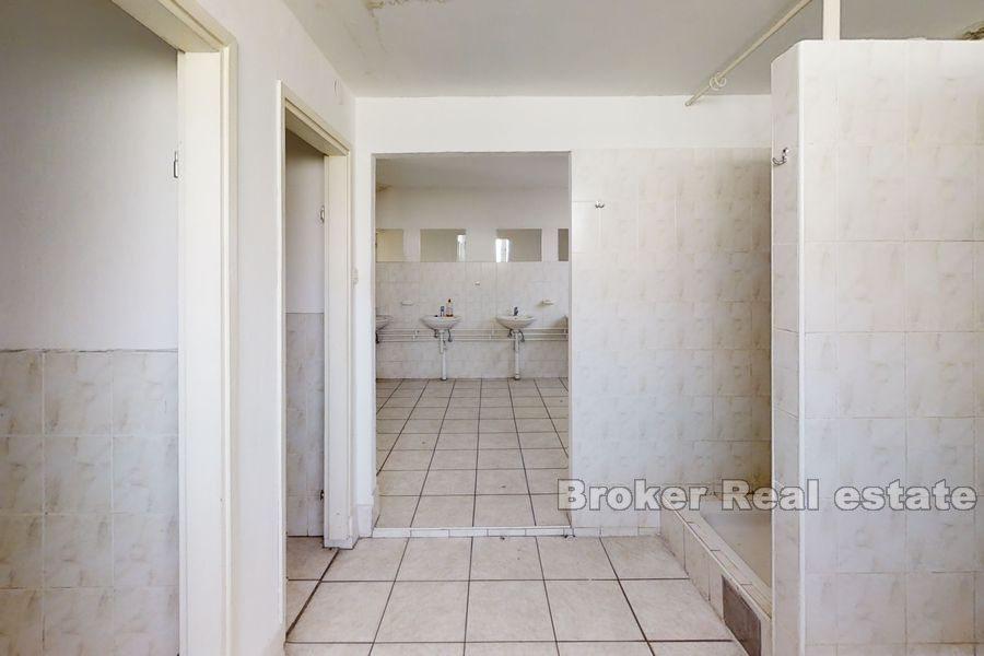 Split, budynek biurowy do adaptacji