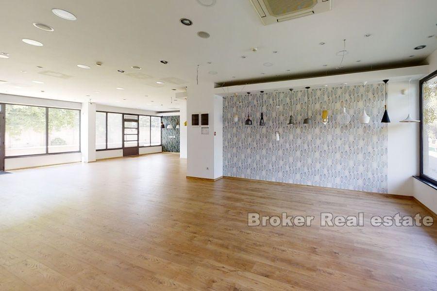 Split, Bol, uredski prostor površine 116m2