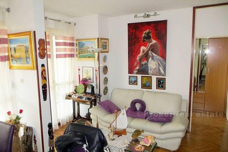 Split, apartament z dwiema piętro z ogrodem