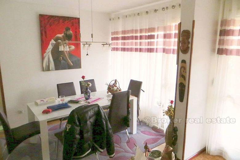 Split, apartament z dwiema piętro z ogrodem