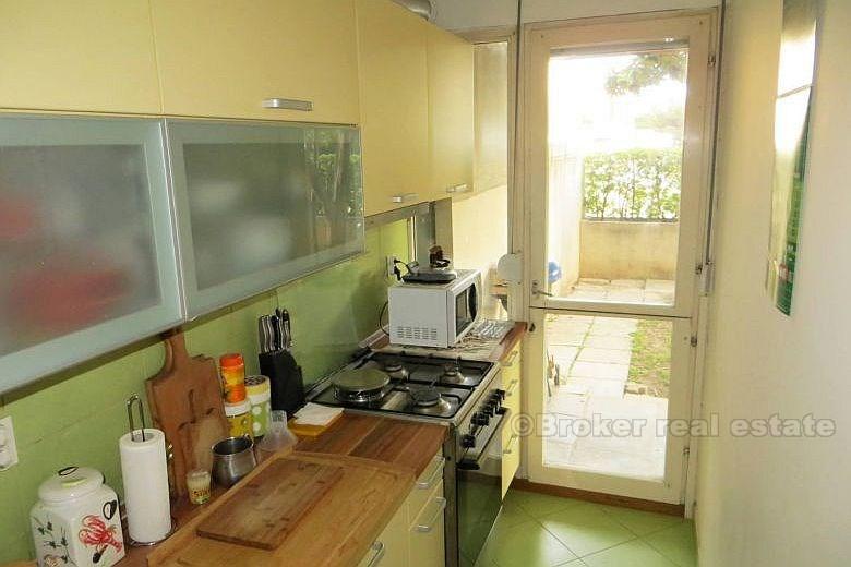 Split, apartament z dwiema piętro z ogrodem