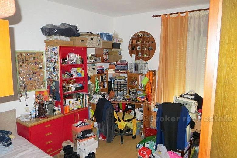 ville de Split, confortable appartement de trois chambres